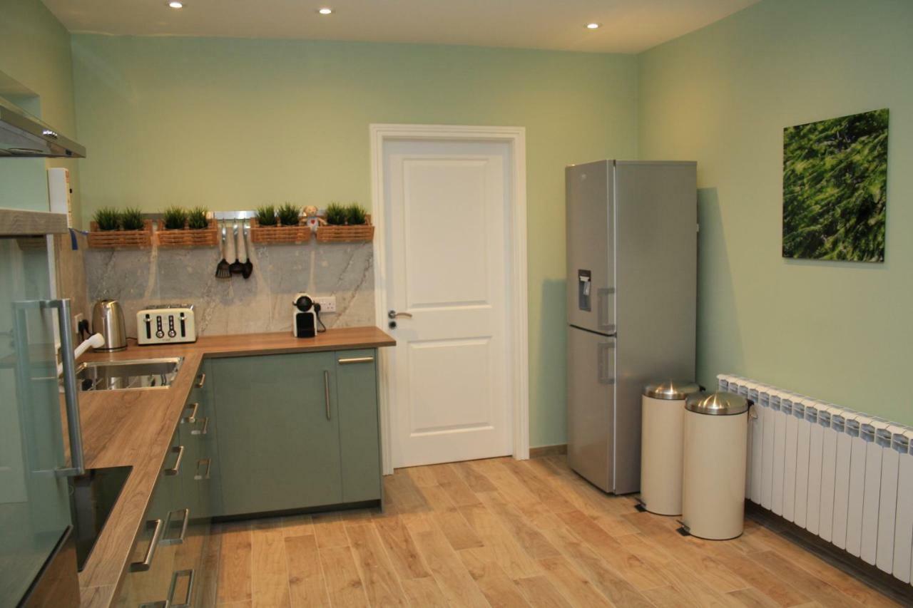 Atlantic Retreat Lodge Kinvara Εξωτερικό φωτογραφία