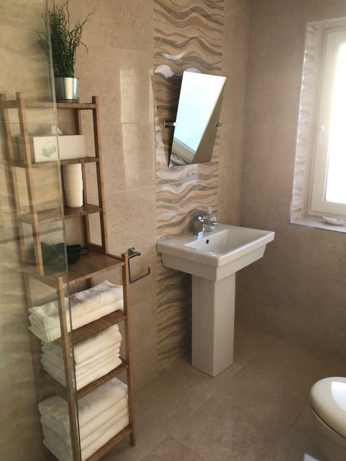 Atlantic Retreat Lodge Kinvara Εξωτερικό φωτογραφία